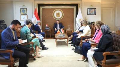 مصر ورومانيا تبحثان تعزيز التعاون في الفرانكفونية والذكاء الاصطناعي والأمن السيبراني