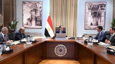 الحكومة تستعد لإعداد الصيغة النهائية لمبادرة الطاقة الشمسية في المصانع والمنازل
