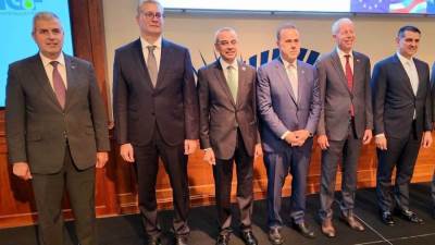 المهندس كريم بدوي: مصر تمتلك أكثر شبكات البنية التحتية للطاقة