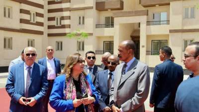 بعد زيارة المشروع بحدائق العاصمة.. الرئيس الإريتري يوجه بدراسة تجربة سكن لكل المصريين