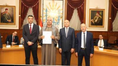  الصناعة تُقنن أوضاع 43 مصنعًا وورشة بمنطقة شق الثعبان بالقاهرة