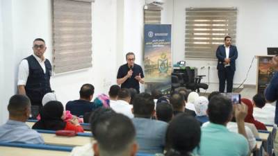 قرار جديد لوزير الصحة لتأهيل الكوادر الطبية وتوفير 80% من الخدمات الصحية