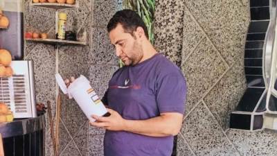 ضبط مادة خطيرة لغش عصير القصب بمحل في أسيوط