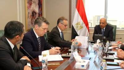 مصر والبنك الأوروبي EBRD ينسقان لزيادة نسبة الطاقات المتجددة لـ45% في 2028