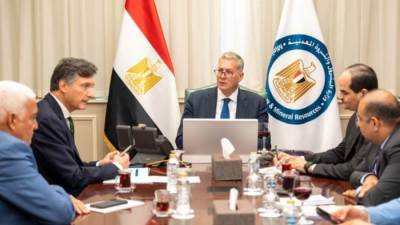 مطالبات مصرية لـ«إيني» الإيطالية بسرعة اتخاذ قرار الاستثمار النهائي لحقل كرونوس القبرصي