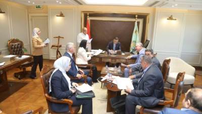 طلبات المواطنين أوامر.. علاء فاروق يستقبل أعضاء النواب والشيوخ