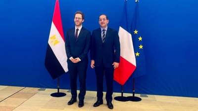 مصر تستعين بالتجربة الفرنسية لرقمنة المشتريات الحكومية