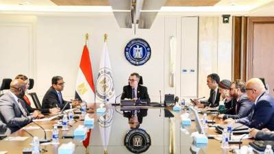 "التخطيط" و"أفريكسيم بنك" يدعمان نفاذ المشروعات الصغيرة للأسواق الإفريقية