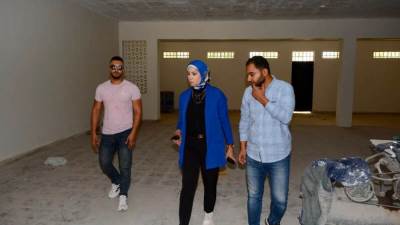 المهندسة أسماء مخلوف تتابع الشطيبات النهائية لمقر شرطة التعمير بالسويس الجديد