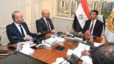  وزير الصناعة يبحث مع  شركة "ABB" للصناعات الكهربائية خطط التوسع