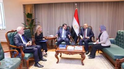 اليونان تفتح أبواب الأسواق الأوروبية أمام العمالة المصرية