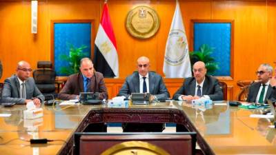  144 ألف طالب يؤدون امتحان مادة "الرياضيات البحتة" للثانوية العامة 