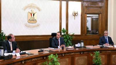 الحكومة تناقش خطة تدبير الاعتمادات المالية لمشروعات الطاقة