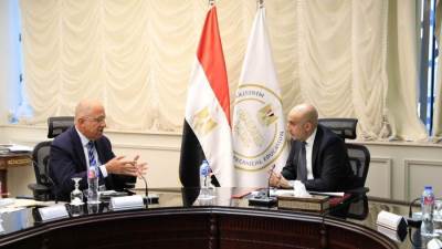 خطة حكومية بالتعاون مع اتحاد الصناعات لتطوير المدارس الفنية والتكنولوجية 