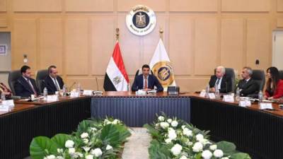 وزير الصناعة: خطة حكومية لخفض استهلاك الغاز 25% والكهرباء 15% بصناعة السيراميك