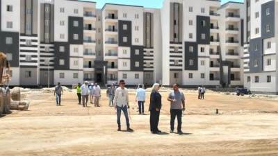 وزيرة الإسكان تتابع موقف تنفيذ مشروعات العمل بالمنيا الجديدة