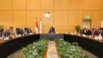 وزيرة الإسكان تتابع منظومة مياه الشرب والصرف الصحي بمحافظة أسيوط 