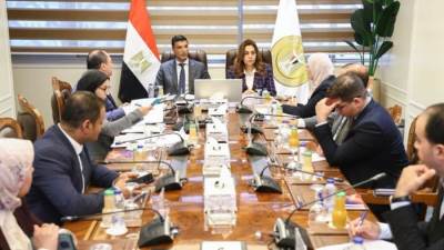 دعم حكومي لمشروعات الصعيد الصناعية والقرية المنتجة