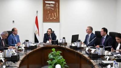اجتماعي حكومي لمتابعة خطة تأمين مخزون استراتيجي للمنتجات البترولية