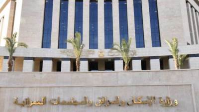 وزيرة الإسكان تتابع تنفيذ المشروعات بمدينتي حدائق أكتوبر و6 أكتوبر الجديدة