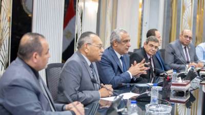 الاستثمار والإنتاج الحربي يبحثان توطين الصناعات التكنولوجية