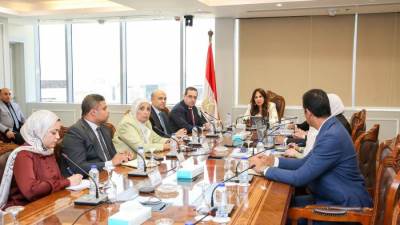 وزيرة الإسكان تناقش تعديل أحكام قانون البناء في شأن تنظيم اتحاد الشاغلين