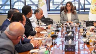 خطة حكومية لتعزيز صناعة تدوير المخلفات والاستفادة من الحمأة
