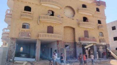 جهاز العاشر من رمضان يوقف محاولتين لتغيير استخدامات سكنية لأنشطة تجارية