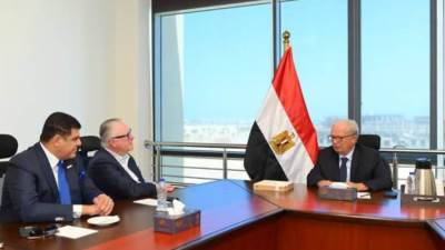 نائب رئيس الوزراء يبحث مستجدات مشروع "برج فوربس العالمي" بالعاصمة الجديدة