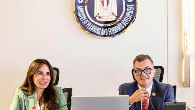 وزيرا التخطيط والإسكان يناقشان الموقف التنفيذي لمشروعات خطة العام المالي "2026-2027"