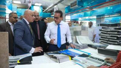 وزير الصحة يتفقد مخازن التموين الطبي للاطمئنان على المخزون الاستراتيجي للمستلزمات الطبية