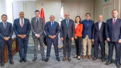 المنطقة الاقتصادية لقناة السويس تبحث تمويل مشروعات البنية التحتية من البنك الآسيوي