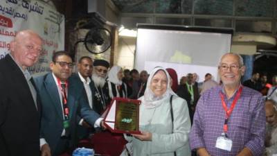 نقابة معلمي مصر القديمة تكرم أبناء الشهداء والمعلمين المتفوقين والأم والمعلم المثالي