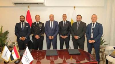 مذكرة تفاهم ثلاثية بين أكاديمية مصر للطيران و"SAVIS" و"Flyon Aero" لتطوير التدريب