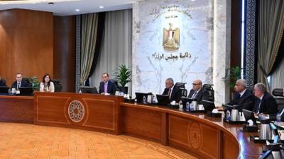 رئيس الوزراء: حصر كافة المشروعات العقارية المتعثرة للحفاظ على حقوق الحاجزين 