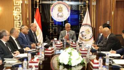 وزير الإنتاج الحربي يبحث مع شركة "CEC " الصينية التعاون بمجالات الطاقة