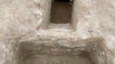 كنز أثري جديد بمنطقة تل اليهودية الأثرية بالقليوبية