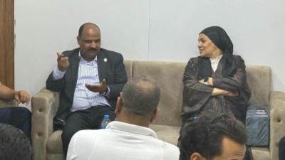 النائب علي سيد معوض يستقبل طلبات أبناء ساحل سليم بمقر حزب حماة وطن