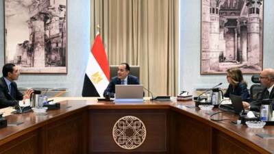 رئيس الوزراء يستعرض محاور جلستي حوار رعاية الموهوبين وفرص الشباب