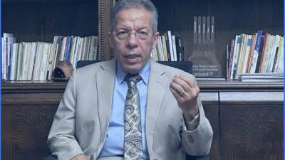 نقيب الأطباء يكشف عن «كارثة» بكليات الطب 
