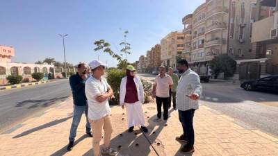 رئيس جهاز مدينة أسيوط الجديدة يتابع توسعة ورفع كفاءة الطرق 