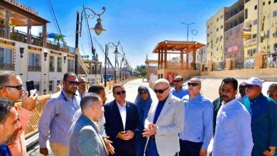 محافظ الأقصر ورئيس تعمير البحر الأحمر يتفقدان تطويرات كورنيش النيل بإسنا