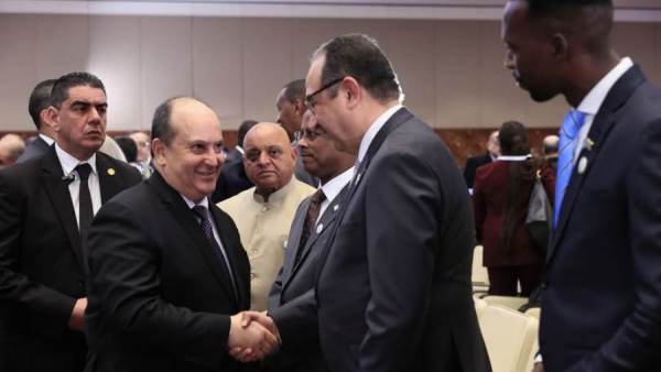 وزير قطاع الأعمال: نهدف لبناء صناعة دوائية رائدة في أفريقيا