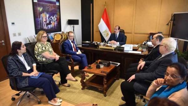 «الصحة» تبحث مع وفد جامعة «دي مونتفورت» البريطانية تعزيز التعاون في مكافحة المضادات الميكروبية