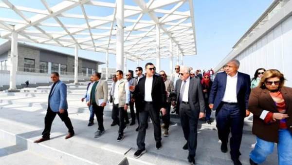 وزير الإسكان ومستشار رئيس الجمهورية يتابعان موقف مشروع "حدائق تلال الفسطاط" 