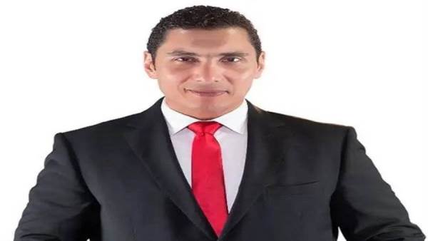 وزير الرياضة الجديد تصادم و«أغضب الخطيب مرتين» 