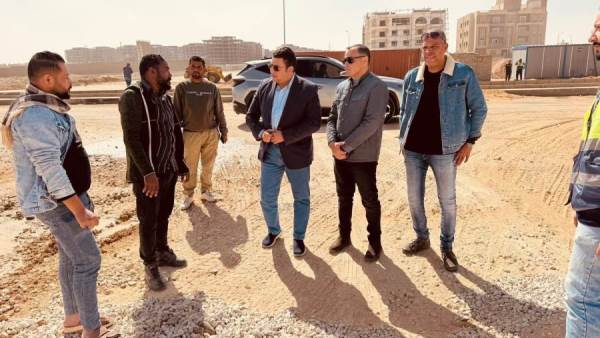 رئيس جهاز القاهرة الجديدة يشدد على تسريع وتيرة توصيل الغاز الطبيعي ببيت الوطن