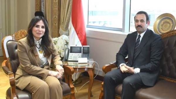 وزيرة الإسكان تبحث مع "جهاز مستقبل مصر" عددًا من ملفات العمل المشتركة
