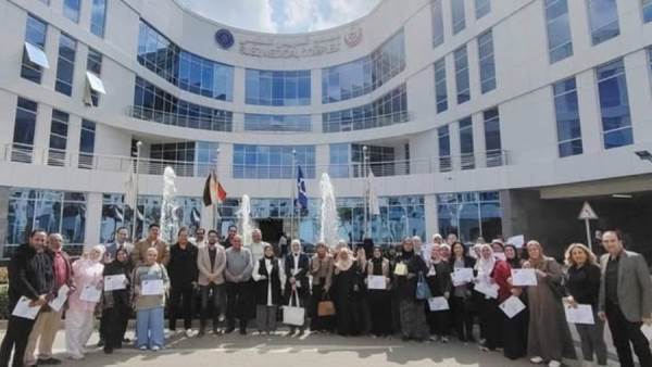 “الرعاية الصحية” تُطلق مبادرة «رهن إشارتك» لتعليم لغة الإشارة بالسويس