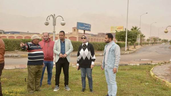 المهندسة أسماء مخلوف تتفقد رفع كفاءة المنطقة الصناعية بمدينة السويس الجديدة